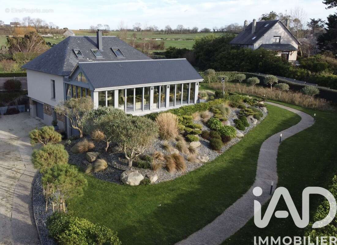 Photo 3 - Maison à REGNEVILLE-SUR-MER