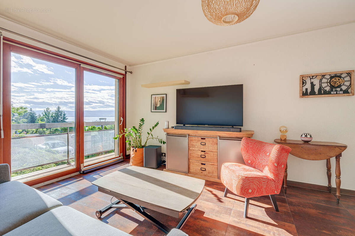 Appartement Evian Les Bains 3 pièces 61.10m² au calme avec vue lac et proche centre-ville - photo 6