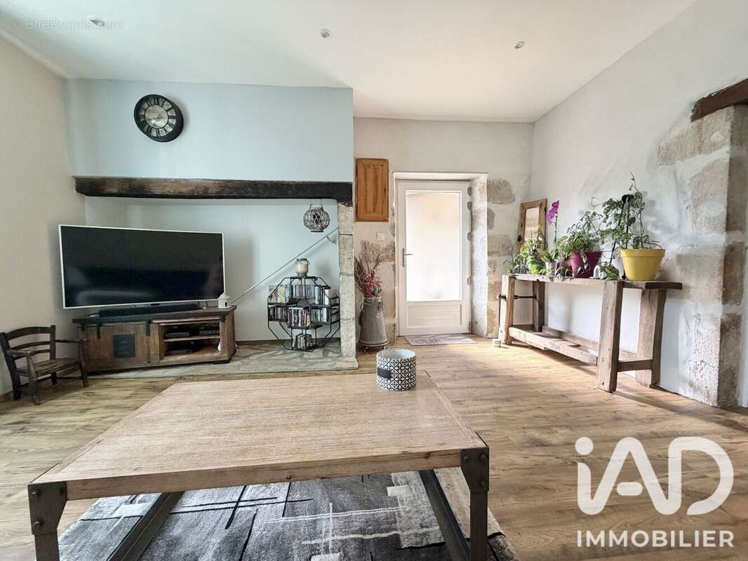 Maison 158 m² à Grealou  - photo 2