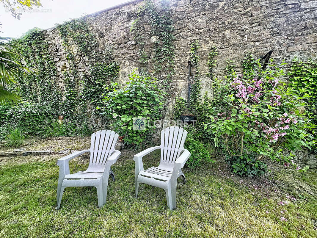 Maison à PARTHENAY
