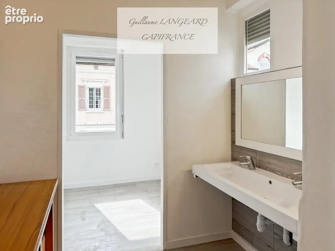 À vendre Oyonnax Centre (01100) – Demeure bourgeoise de caractère - 124 m2 - 250 m2 de terrain - photo 10