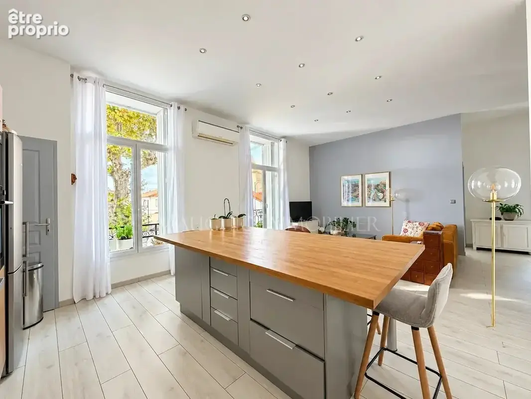 Appartement à MAUGUIO