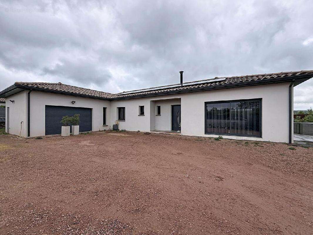 Maison à PRISSE