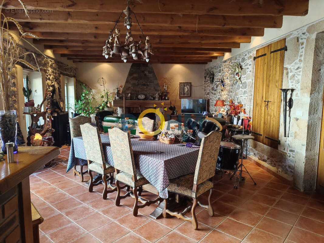 Maison à GENOLHAC