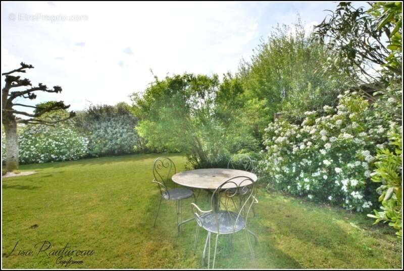 Maison à LES BROUZILS