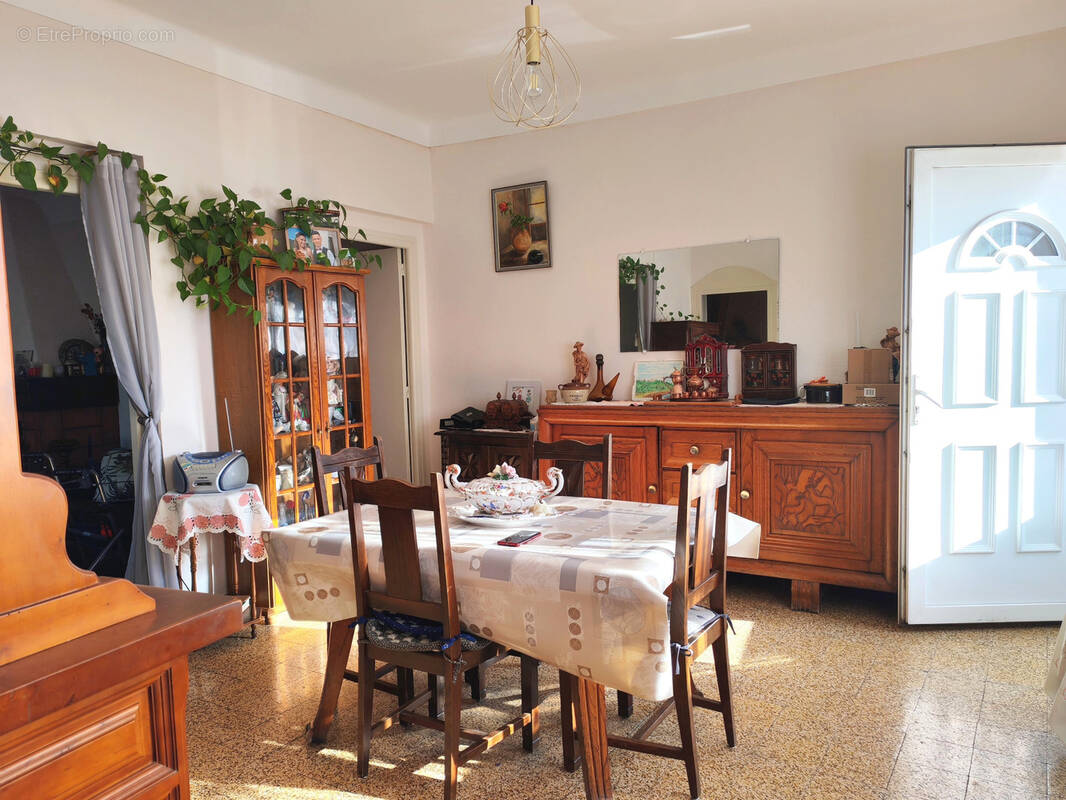 Maison à VILLENEUVE-DE-LA-RAHO