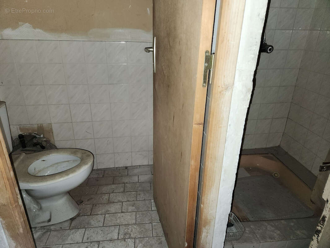 Maison à SAINTE-CECILE-LES-VIGNES