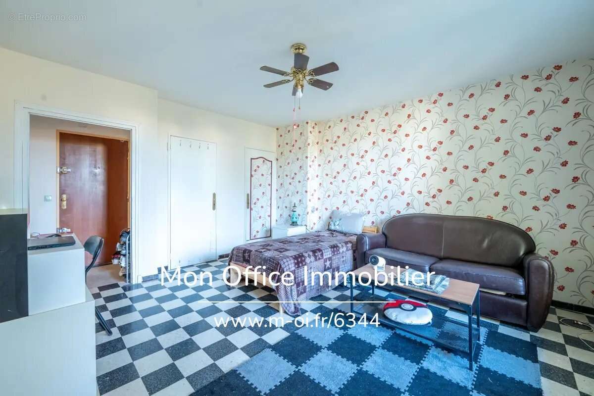 Référence : 6344-MCO - Exclusivité Appartement 1/2  pièces d'une surface de 35 m2 au dernier étage plus parking privatif et cave - photo 2