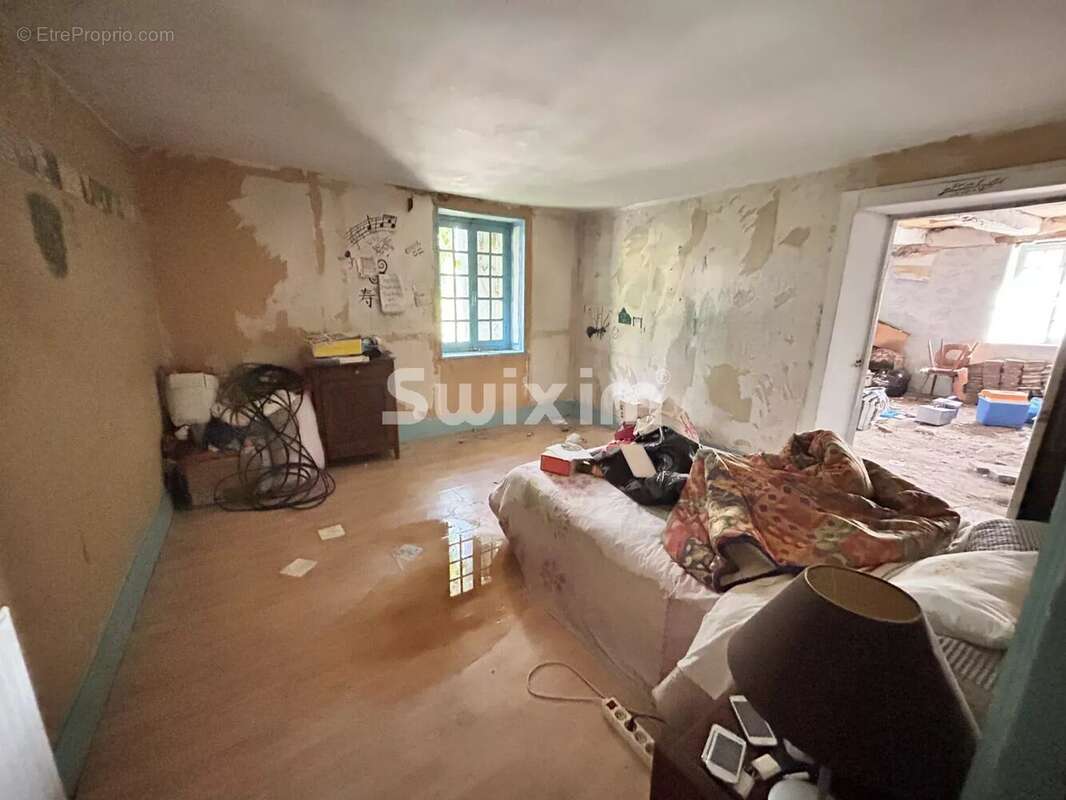 Maison à DRAMBON