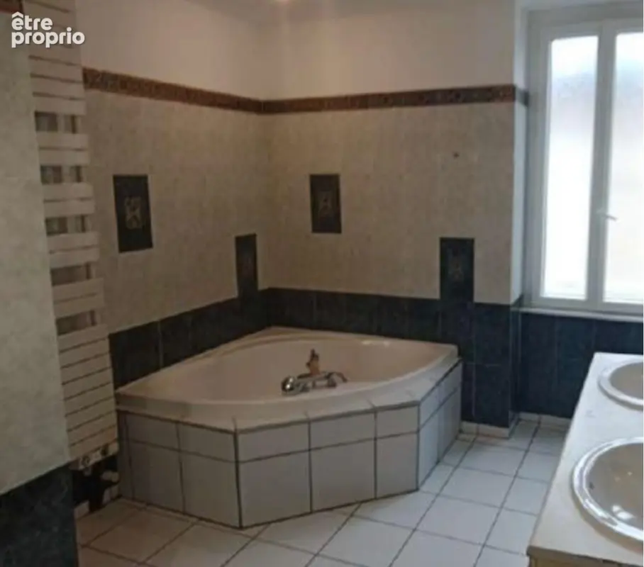 Maison proche du centre - photo 5