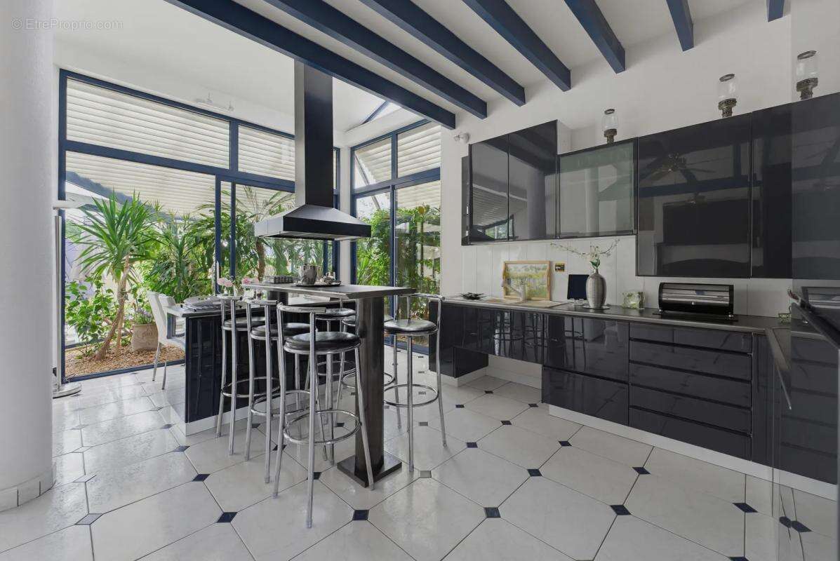 Maison familiale avec piscine à Gradignan - photo 6
