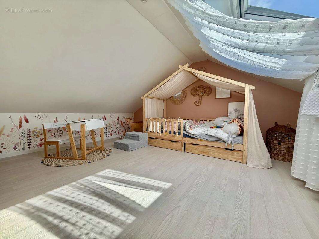 Maison à SAINT-GENIX-SUR-GUIERS