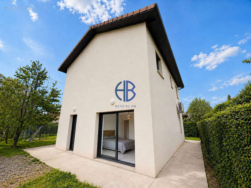 Maison à SAINT-QUENTIN-FALLAVIER