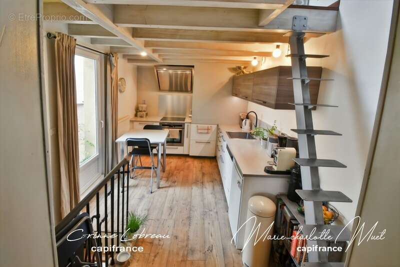 Maison de ville avec deux habitations indépendantes et cour privative - photo 4
