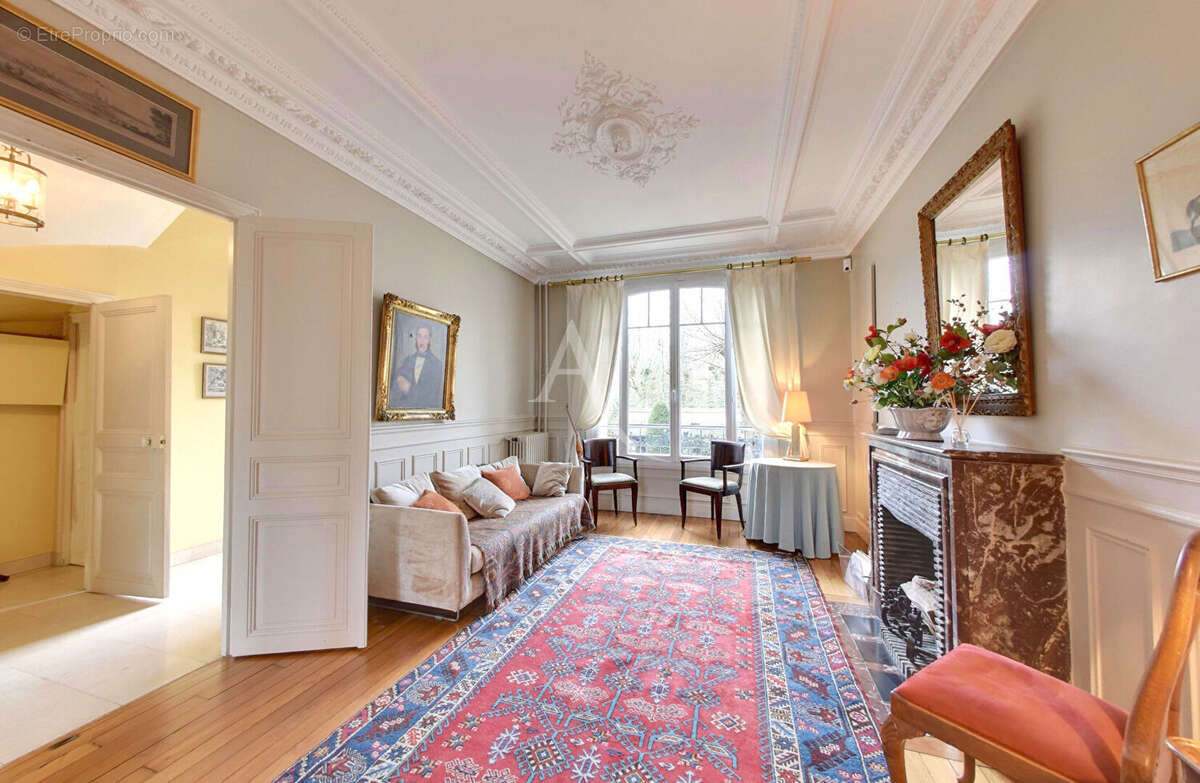 Maison à NOGENT-SUR-MARNE