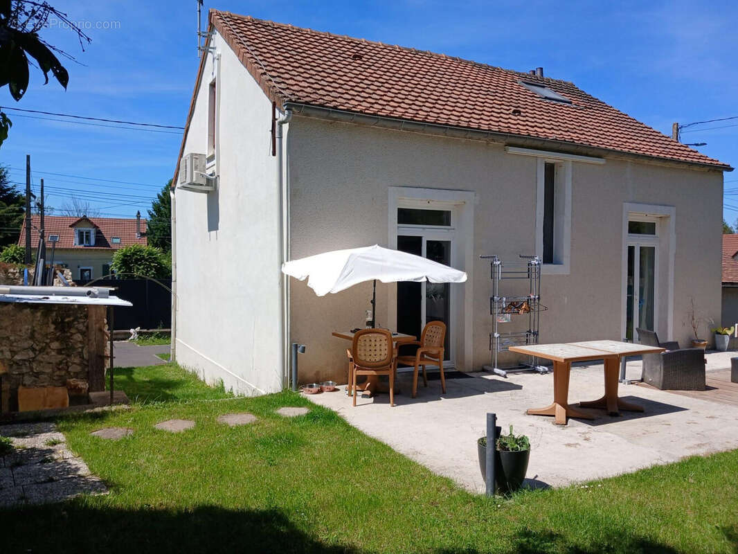 Maison 100 m² à Hericy  - photo 2