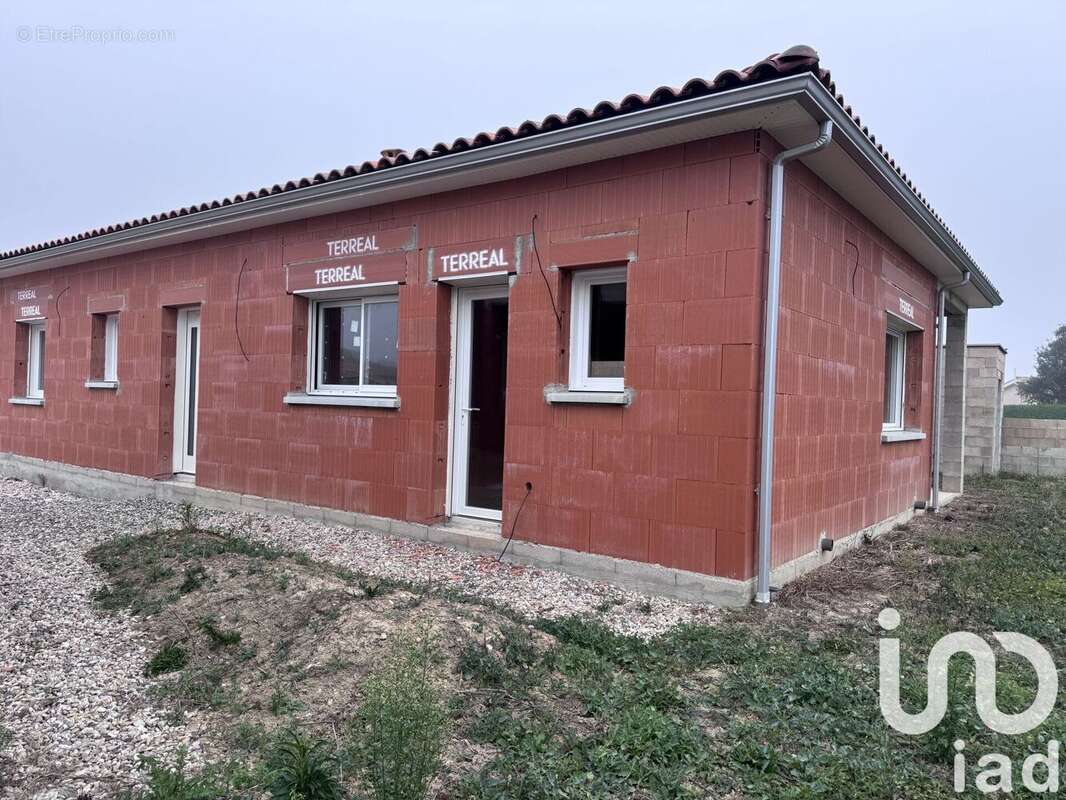 Photo 3 - Maison à MONTBETON