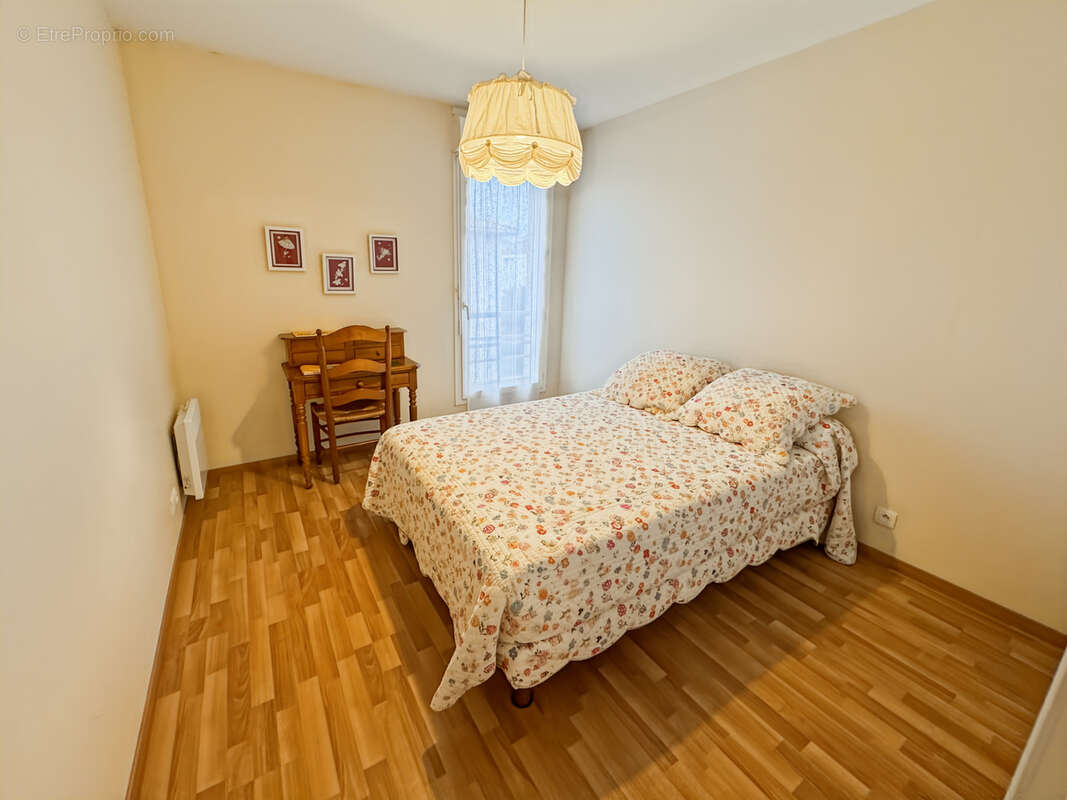 Appartement à PAREMPUYRE