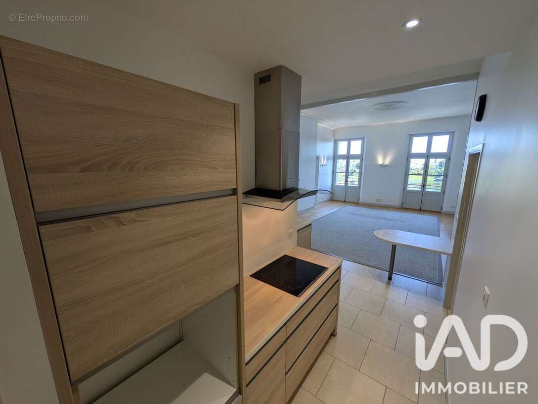 Appartement 100 m² à Saumur  - photo 5