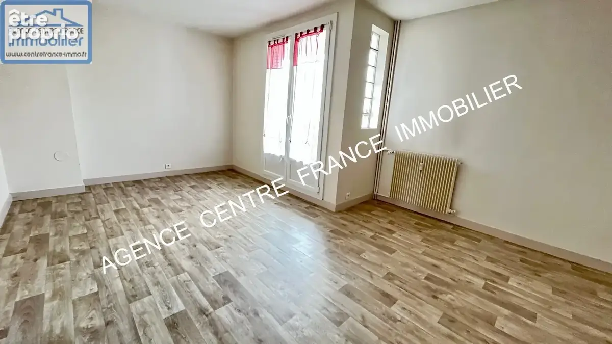 Appartement de 3 pièces centre-ville au calme avec parking - photo 2