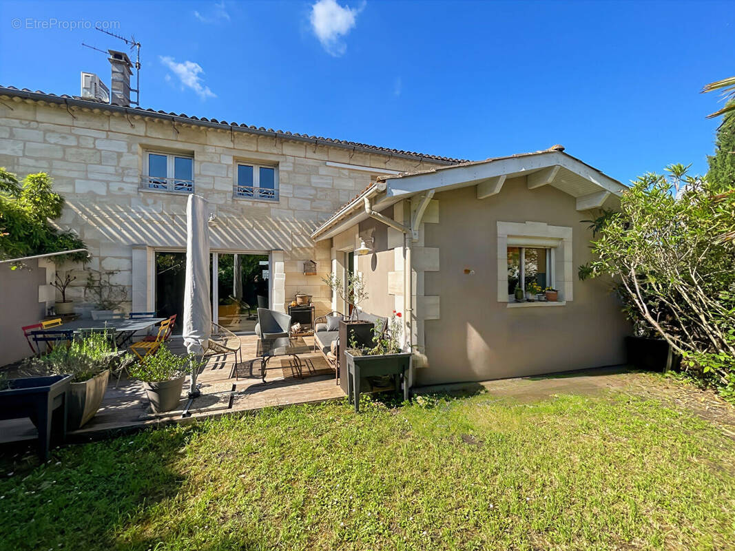 Maison à EYSINES
