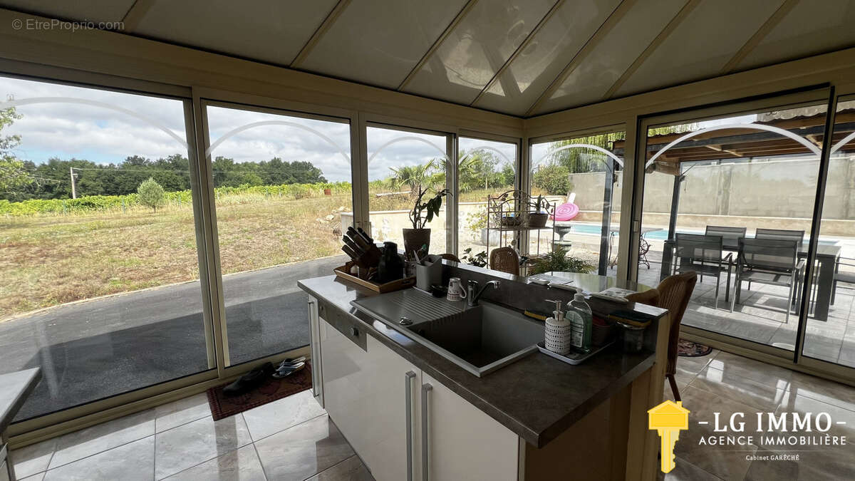 Maison au calme, 3 chambres, piscine, jardin proche Mirambeau - photo 3