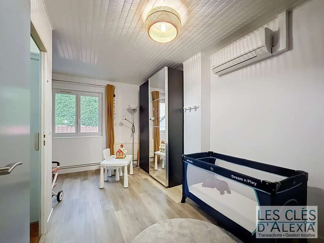 Maison de ville Vernaison Centre 180m² - photo 18