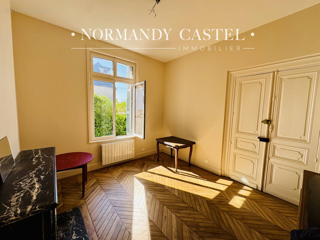 Appartement à TROUVILLE-SUR-MER
