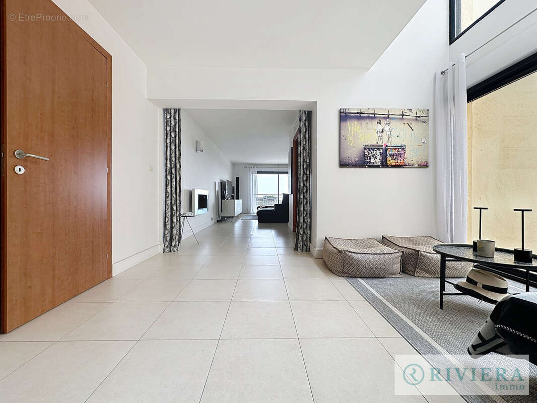 Mandelieu villa individuelle t5/t6 de 214 m2 vue mer piscine garage - photo 14