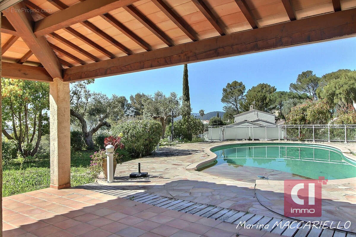 Villa 5 chambres - Pierrefeu Du Var, 7 pièces 204 m2 - photo 7