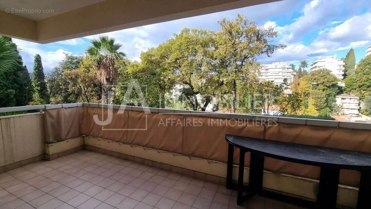 Appartement à NICE
