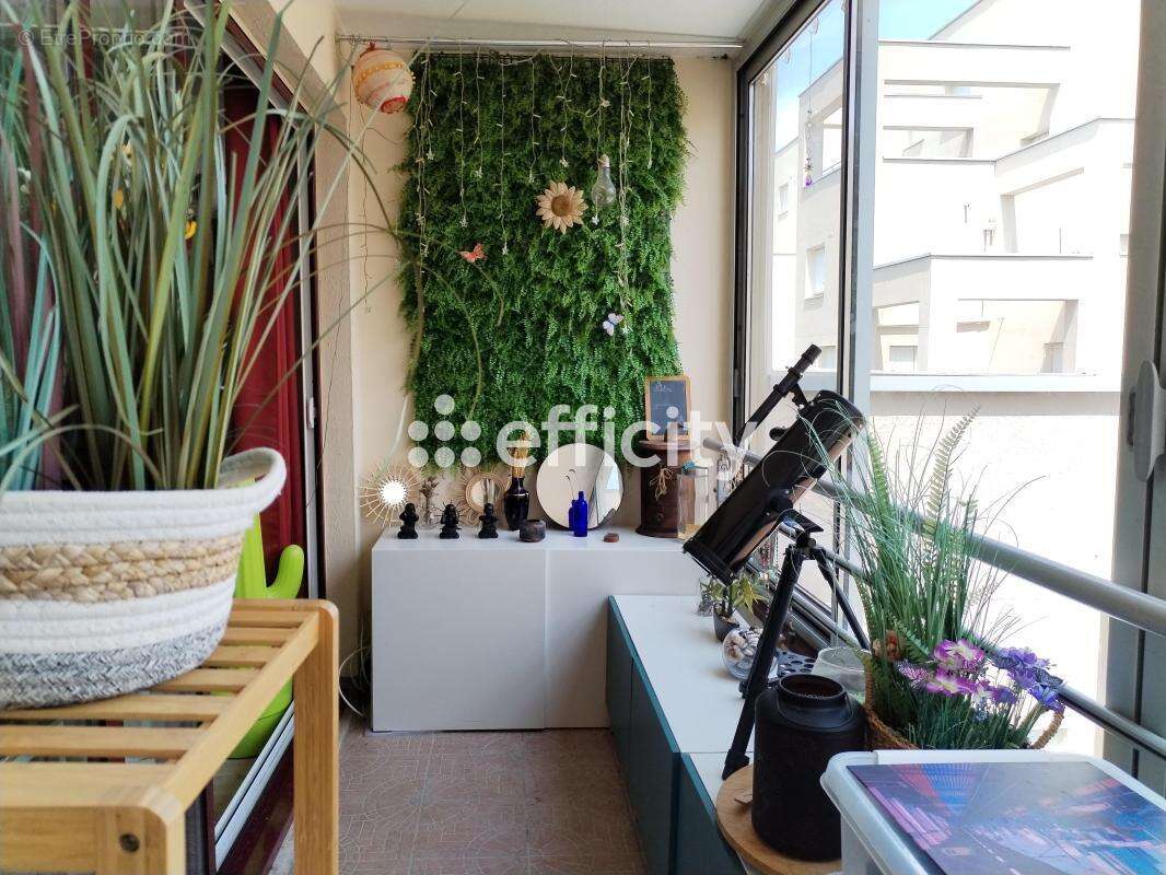 Appartement à MONTIGNY-LE-BRETONNEUX