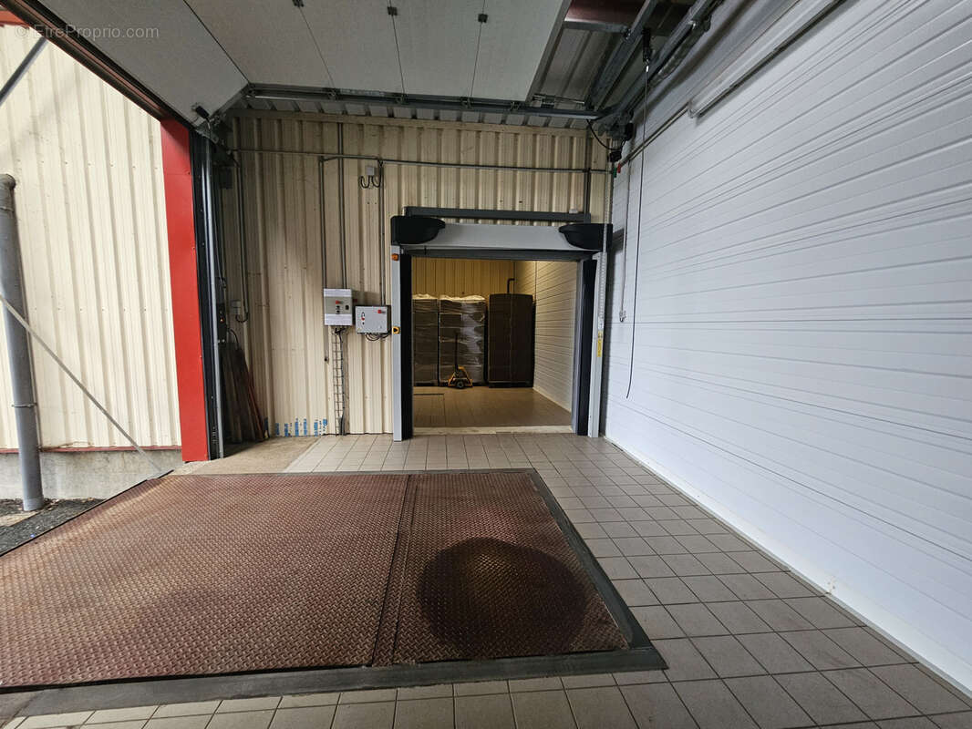 Commerce à CHAMBRETAUD