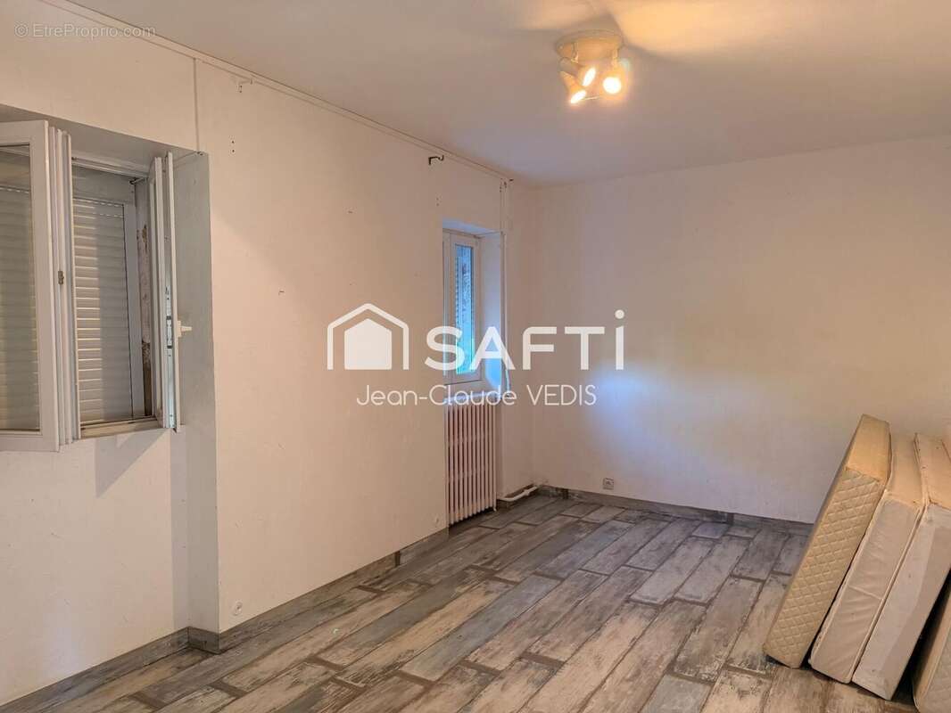 Photo 9 - Maison à EPINEUIL-LE-FLEURIEL