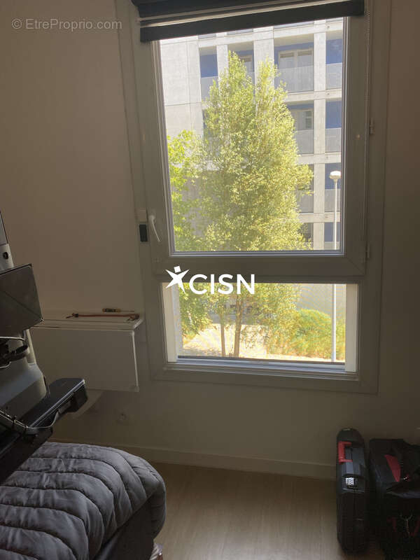 Saint nazaire ouest quartier vecquerie  t1 bis  dans residence avec services vendu avec locataire en place - photo 3