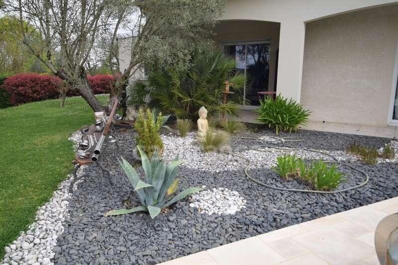 Villa de plain pied - 4 chambres - piscine - terrain de pétanque - garage - cadre naturel privilégié - photo 17