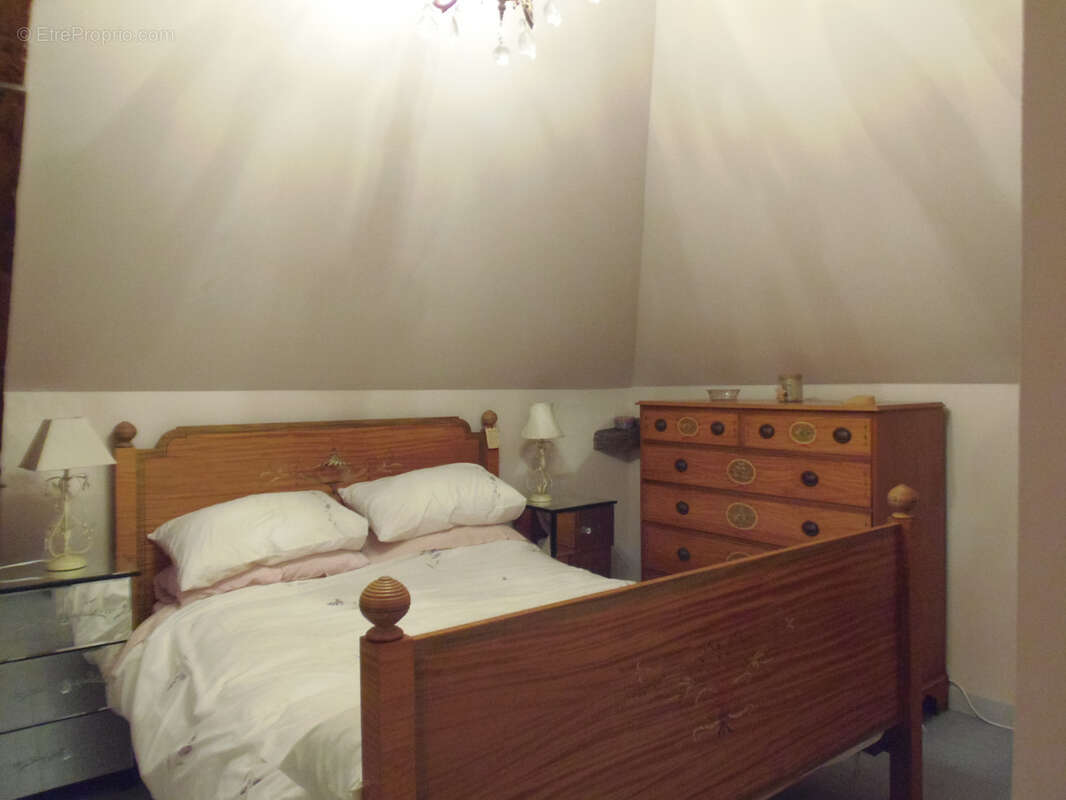 Maison à SAINT-THOMAS-DE-CONAC