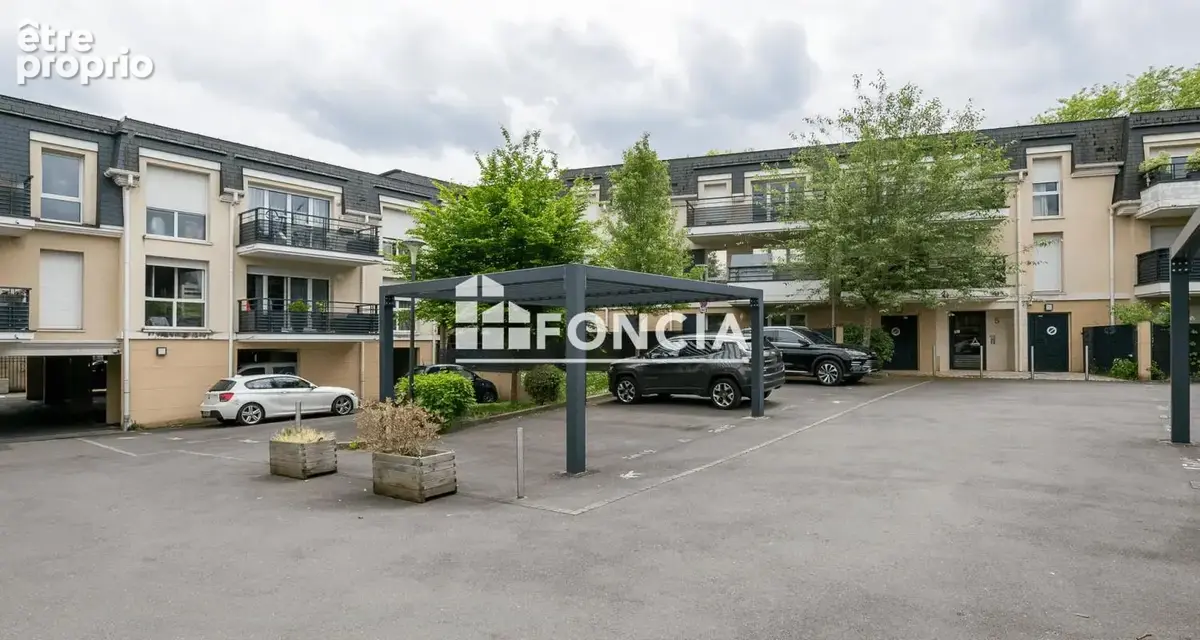 Photo Appartement à Saint-Brice-Sous-Foret au prix de 185 000€