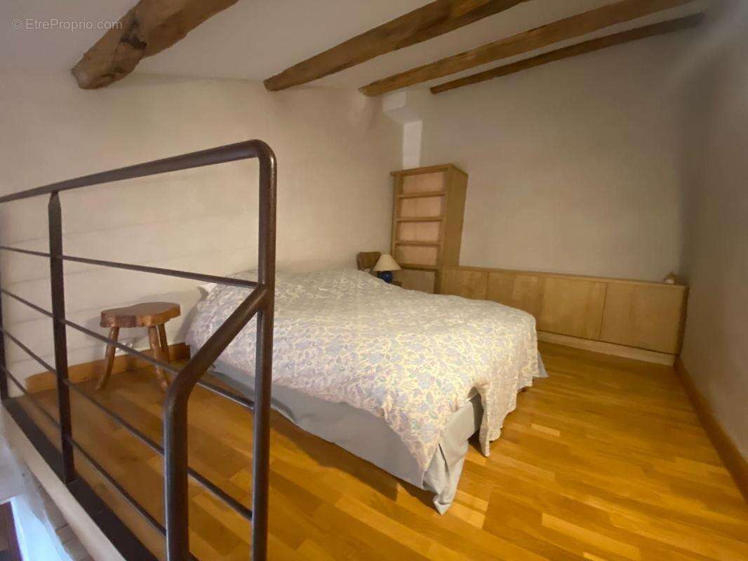 Maison à MEJANNES-LE-CLAP