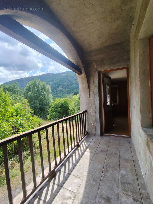 Appartement à PELVOUX