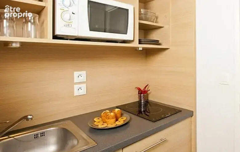 INVESTISSEMENT LOCATIF  CARRIÈRES-SUR-SEINE  Résidence d'Affaires Residhome Carrières La Défense - 7.14% de rentabilité - photo 4