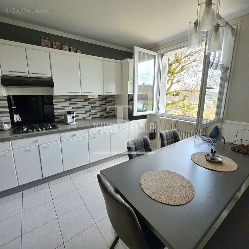 Maison à COULOUNIEIX-CHAMIERS