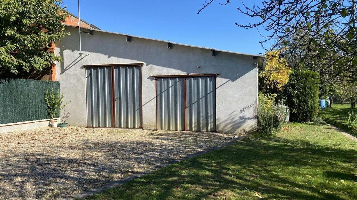 Maison à CHASSENEUIL-SUR-BONNIEURE
