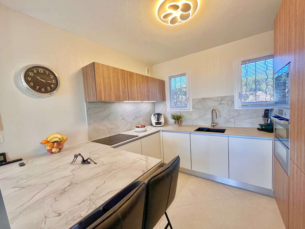 Maison à LES ISSAMBRES