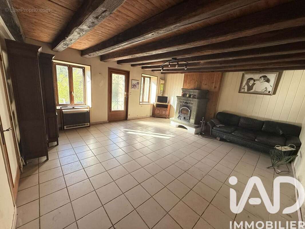 Maison 180 m² à Le Brethon  - photo 4