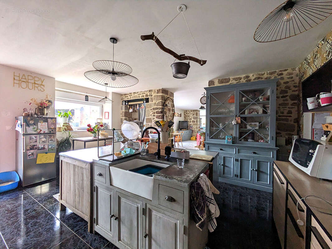 Maison à BAGUER-PICAN