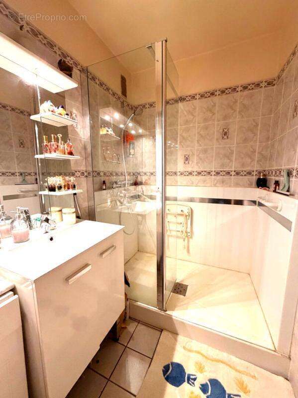 Appartement à ENGHIEN-LES-BAINS