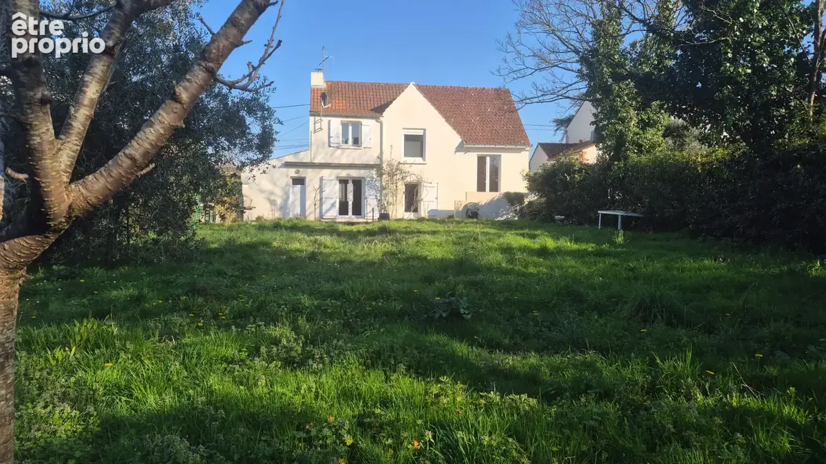GOURMALON, Maison avec grand terrain - photo 3