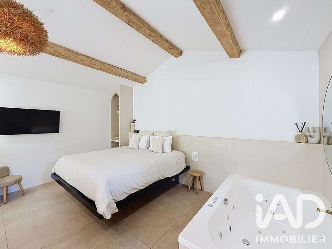 Maison 30 m² à Aubagne  - photo 7