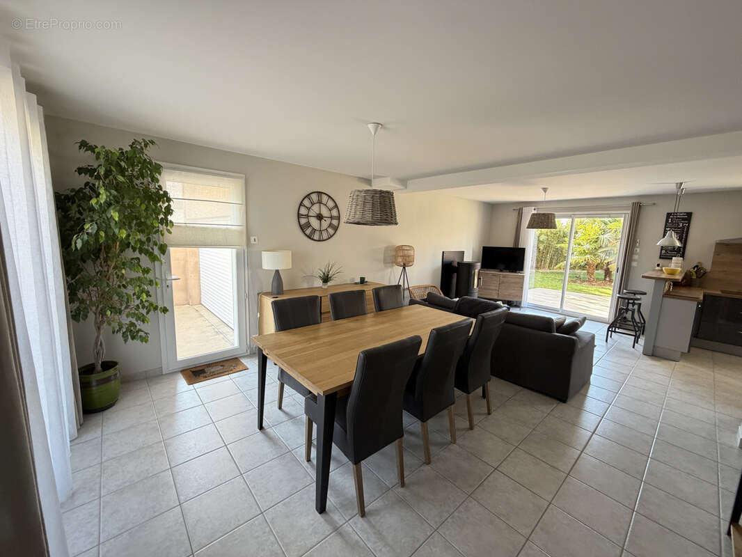 Maison à LES SORINIERES